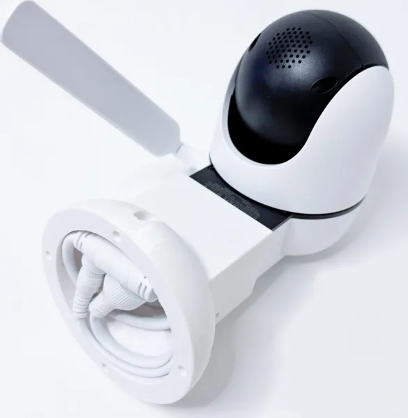 OEM TP-LINK držák/stojan pro kamery Tapo C501GW na stěnu, bílý s krytkou kabelů (1ks)