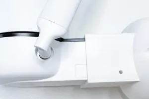 OEM TP-LINK držák/stojan pro kamery Tapo C501GW na stěnu, bílý s krytkou kabelů (1ks)