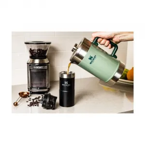 Stanley Classic Stay Hot French press hammertone green