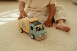 Little Dutch Drevené auto s vyklápačkou | FSC drevo