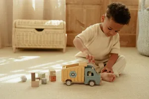 Little Dutch Drevené auto s vyklápačkou | FSC drevo