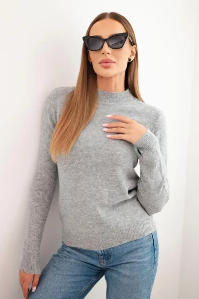 Legínovo Dámsky sveter s polorolákom z mäkkej pleteniny tmavo béžový. Farba: Červená, Veľkosť: UNI