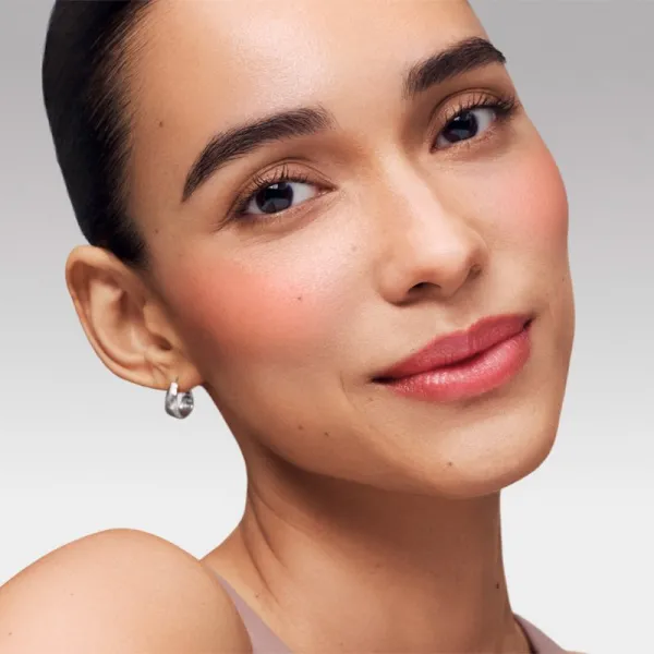 Estée Lauder Glossy Pout Lip Oil hydratačný lesk na pery odtieň Maple Syrup 6 ml