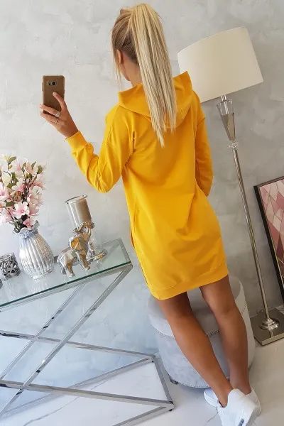 Legínovo Šaty s kapucňou horčicová Farba: Svetlo hnedá, Veľkosť: UNI