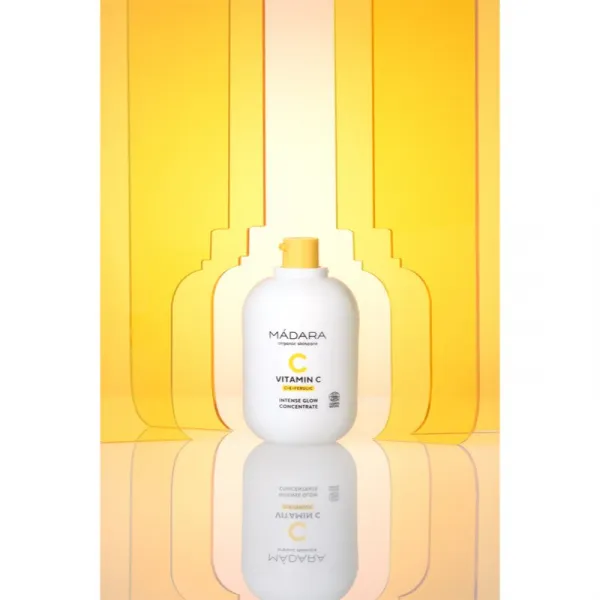 MÁDARA Vitamin C Intense Glow rozjasňujúci koncentrát 30 ml