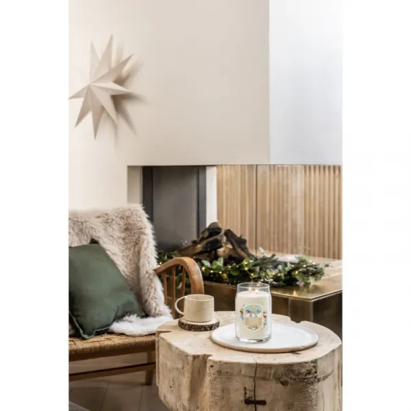 Yankee Candle Vanilla Flurries vonná sviečka Signature 567 g