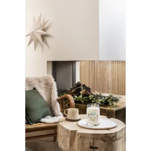 Yankee Candle Vanilla Flurries vonná sviečka Signature 567 g