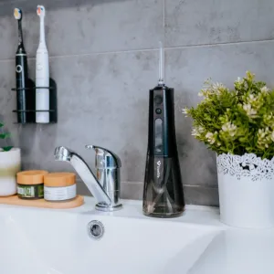 TrueLife AquaFloss Compact L100 Black ústna sprcha 1 ks