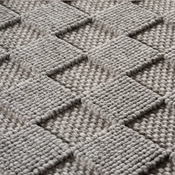 Koberec HELIX 3D sivý