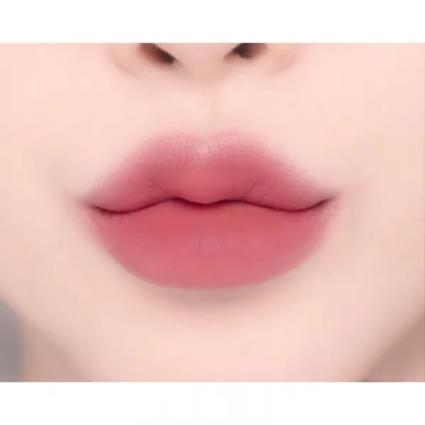 espoir The Sleek Lipstick Cream Matte krémový rúž s matným efektom odtieň Vacance 0.9 g