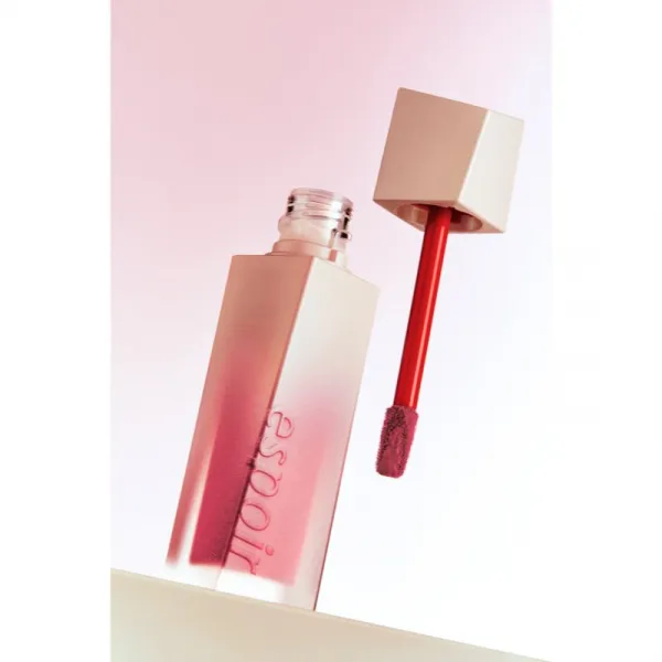 espoir Couture Lip Tint Blur Velvet ľahký tekutý matný rúž odtieň 05 Serenade 5.5 g