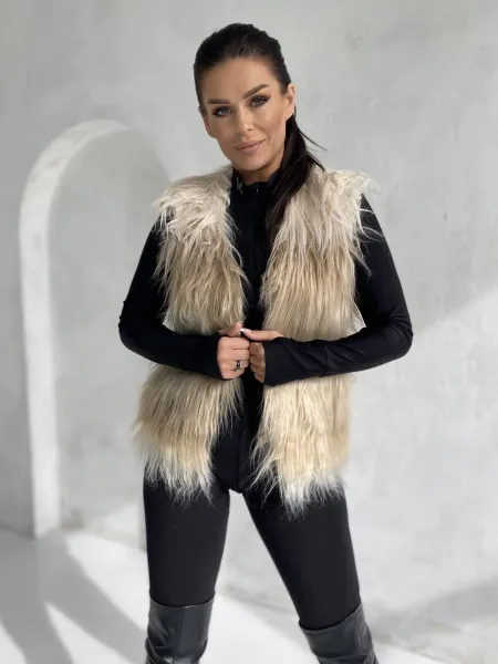 Béžová kožušinová vesta