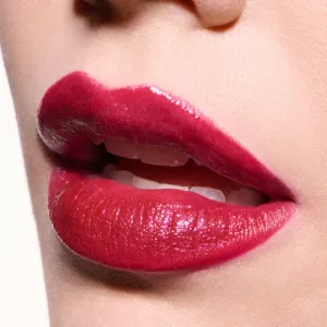 MAC Cosmetics Dazzlelips Crayon trblietavý rúž v ceruzke odtieň Red Halo 1.5 g
