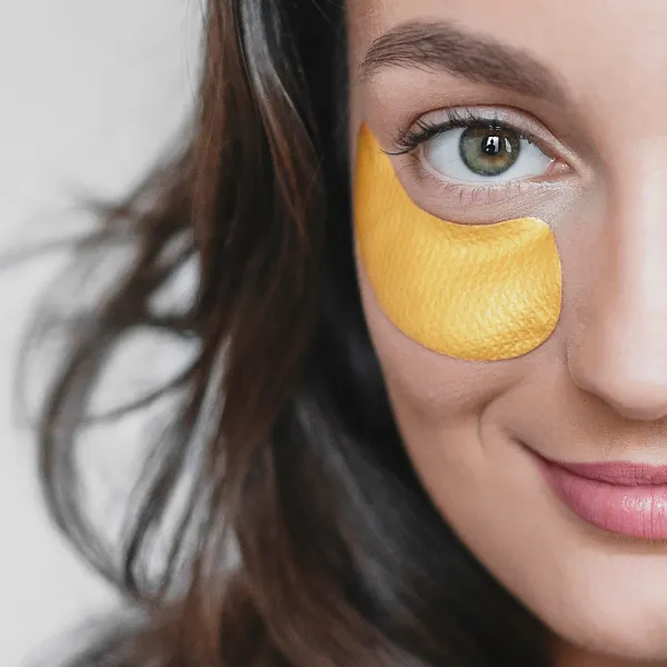 Natuint cosmetics - Spevňujúca maska pod oči