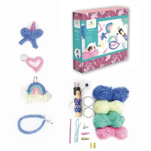 Lovely box - kreatívna súprava s pletacou bábikou