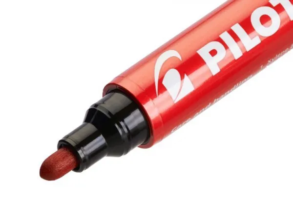 PILOT permanentný popisovač červený 1ks