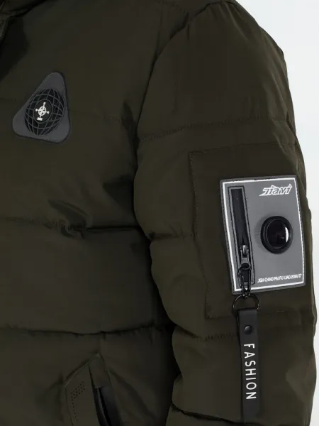 Trendy zimná bunda s kapucňou zelená