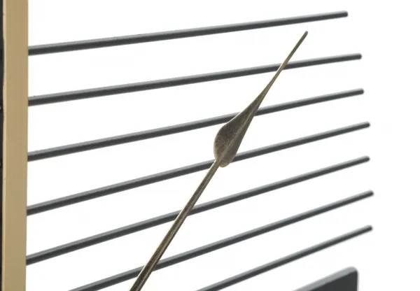 Mauro Ferretti Kovové nástenné hodiny Stick 60 cm čierne/zlaté