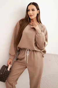 Legínovo Dámsky maslový komplet s voľnou mikinou a nohavicami s nápisom LOVE hnedý Farba: Tmavá camel, Veľkosť: UNI