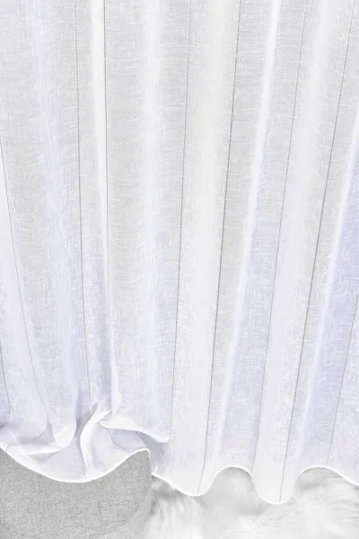 Záclona markíza, pruhy lurex strieborný, biela 320 cm