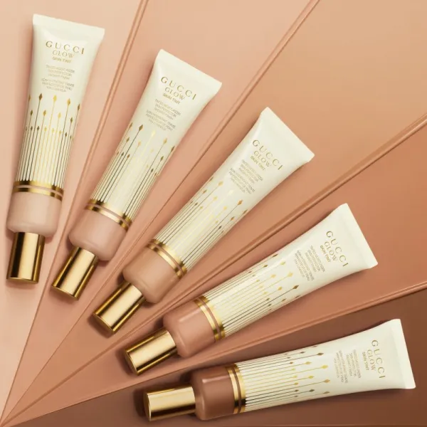 Gucci Gucci Beauty Glow Skin Tint Moisturizer hydratačný tónovací krém odtieň 48 40 ml