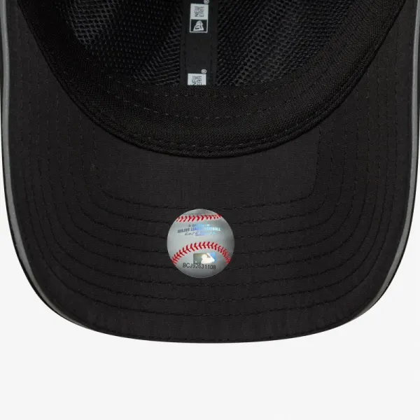 Dámska šiltovka NEW ERA OPEN BACK CAP WMNS MLB NEW YORK YANKEES BLK