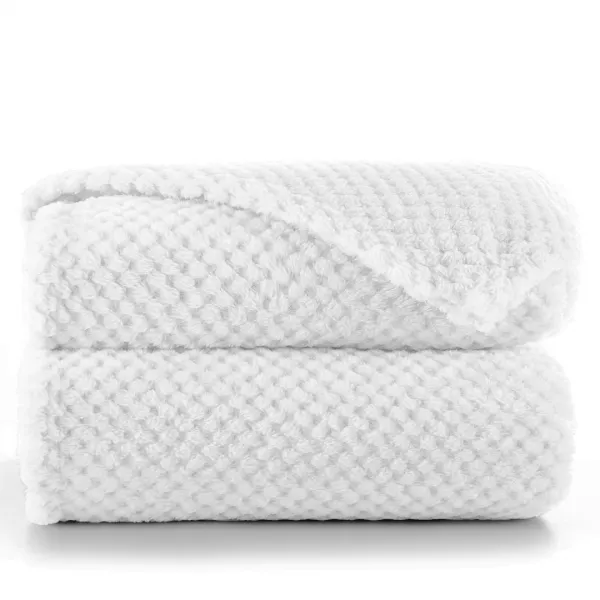 Deka z mikrovlákna DecoKing Toby biela, veľkosť 150x200