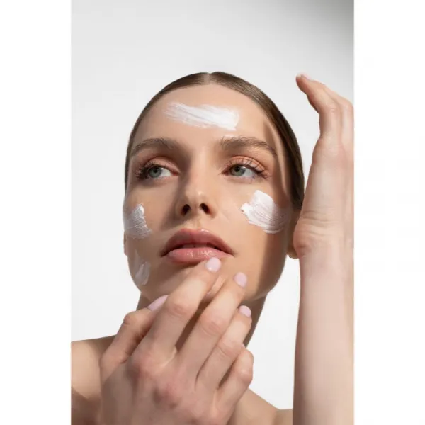 Revuele Double Hyaluron + B5 Moisturizer hydratačný a zvláčňujúci krém proti vráskam 50 ml