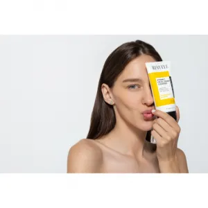 Revuele Vitamin C Facial Cream Cleanser odličovací a čistiaci krém pre rozjasnenie a hydratáciu 150 ml