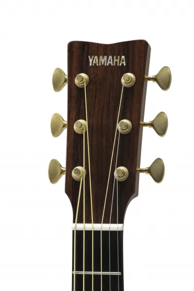 Yamaha LL26 ARE