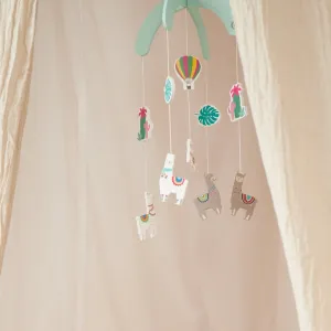 Bieco Wooden Mobile kolotoč na postieľku 0 m+ Llama 1 ks