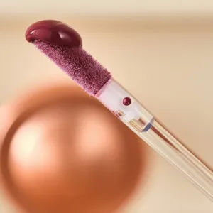 Catrice Hollyglazing tekutá lícenka odtieň C02 Wine Not? 2.8 ml