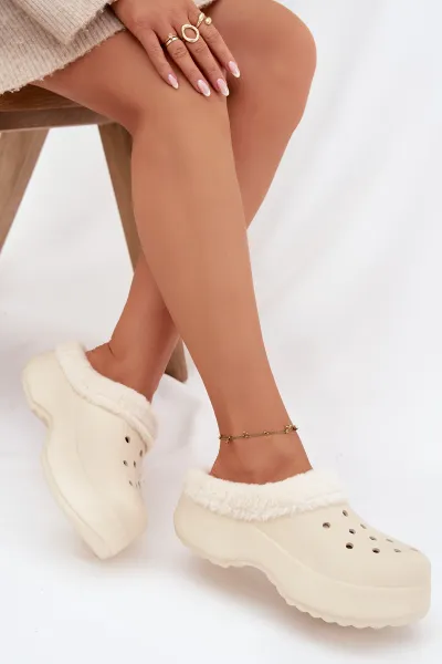 Dámske šľapky Boto Foam s kožušinou