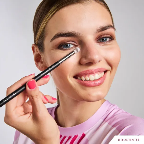 BrushArt Professional B8 Pencil shader brush štetec na precíznu aplikáciu očných tieňov B8 1 ks