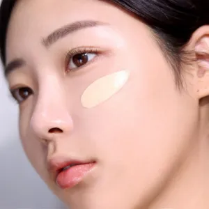 espoir Pro Tailor Foundation Be Glow hydratačný make-up pre rozjasnenie pleti odtieň 20 Vanilla 30 g