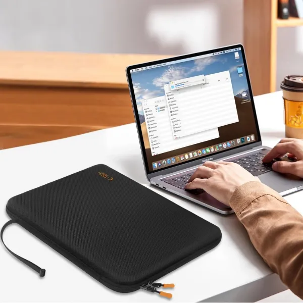 Tech-Protect Hard Pouch obal na notebook 15-16'', čierny / oranžový