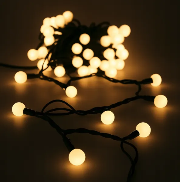 Vianočnáreťazguličky100LED-10m-8režimov100LED/10m