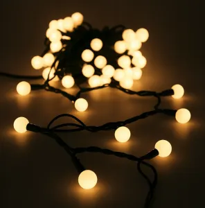 Vianočnáreťazguličky100LED-10m-8režimov100LED/10m