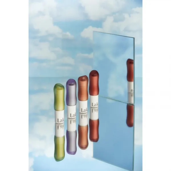 Laka Soul Vegan Lip Balm balzam na pery pre hydratáciu a lesk odtieň Clear 3.9 g