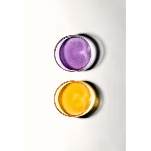 Laka Soothing Vegan Lip Oil olej na pery s upokojujúcim účinkom odtieň Nourishing Yellow 4.5 ml