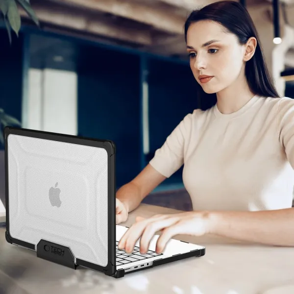 Tech-Protect Smartshell kryt na Macbook Pro 14'' M1-M5 2021-2025, čierny / priesvitný