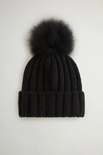 Čapica Woolrich Beanie Cashmere Pom Pom Black