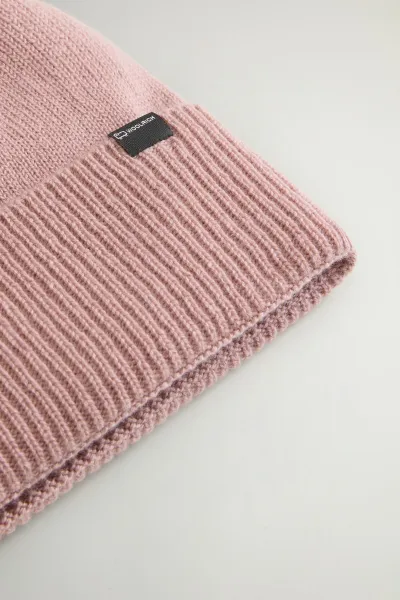 Čapica Woolrich Cashmere Ribbed Beanie Woodrose
