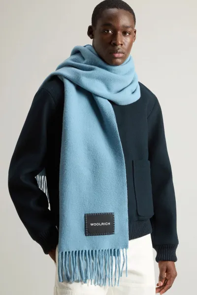 Šál Woolrich Big Logo Patch Scarf Citadel