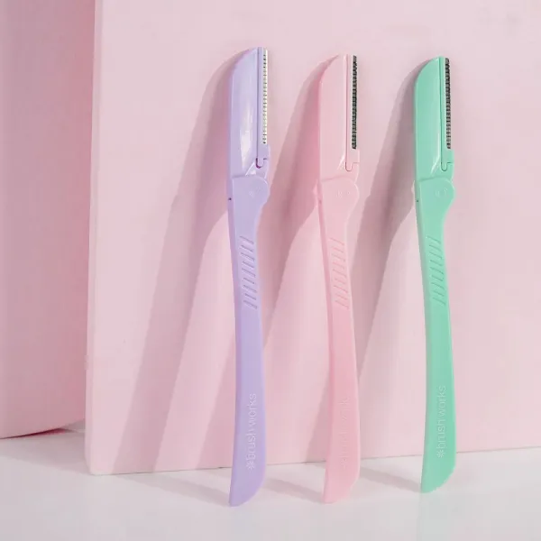 Brushworks Precision Eyebrow Razor Pastel britva na obočie