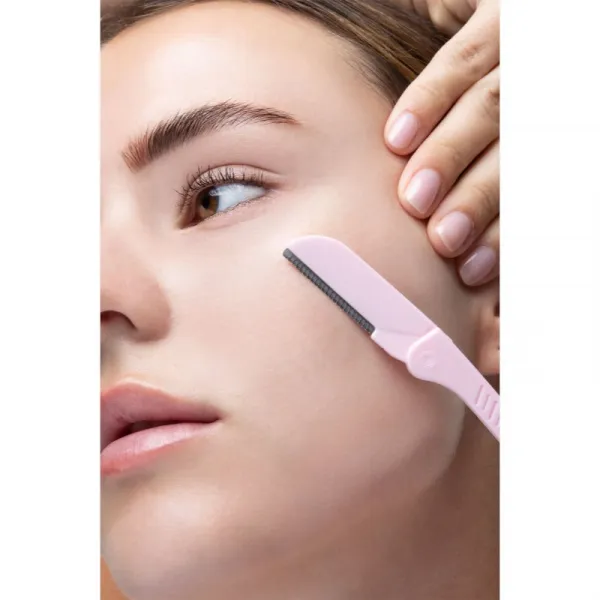 Brushworks Precision Eyebrow Razor Pastel britva na obočie