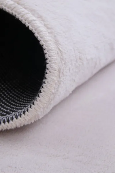 Protišmykový koberec PLUSH krémový