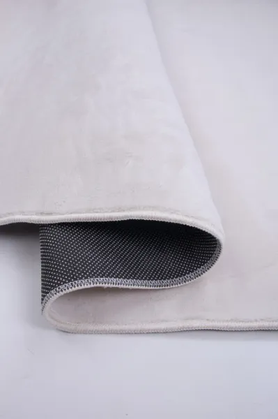 Protišmykový koberec PLUSH krémový