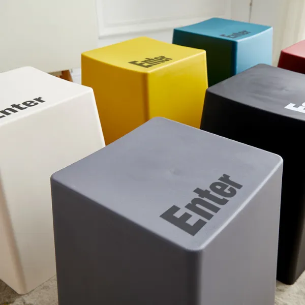 Taburet, sivá, plast, KLAVO