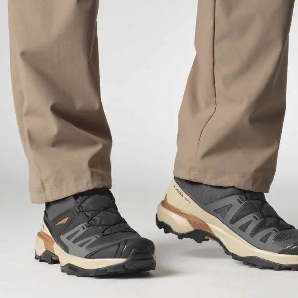 Pánska nízka turistická obuv SALOMON X Ultra 360 GTX M phantom safari caramel cafe